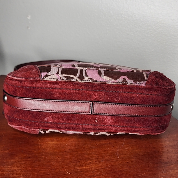 Coach Chelsea Optic Signature Logo Suede/Leather Trim Handbag - Picture 3 of 16